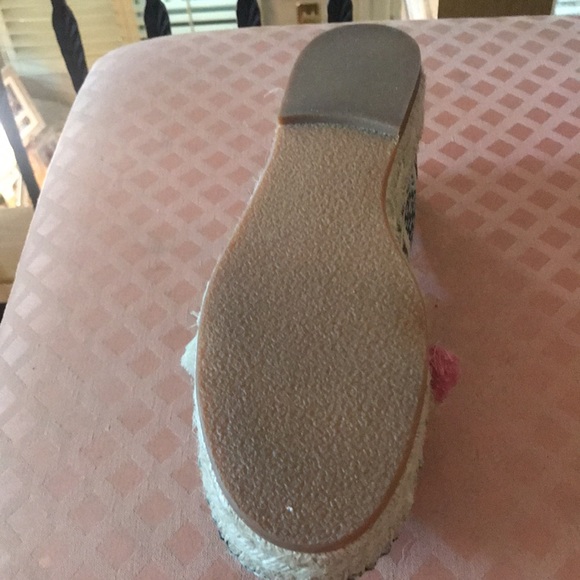 Espadrilles, size 37.5. Never worn, with tassels. - Picture 3 of 5